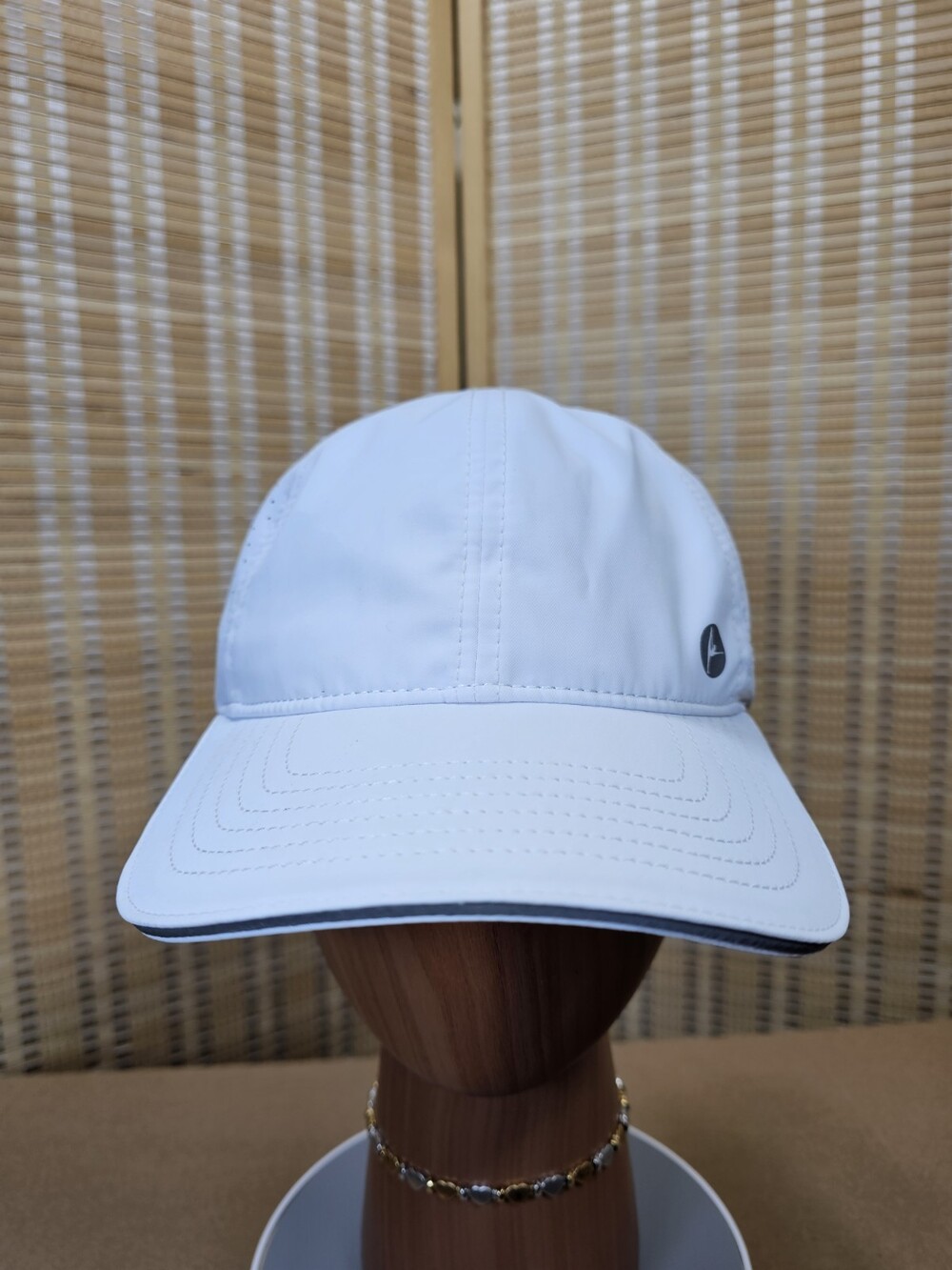 90 Degree by Reflex FastFlex White Performance Baseball Cap OS NWT